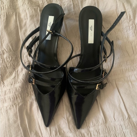 H&M black patent strappy slingbacks - Picture 3 of 8